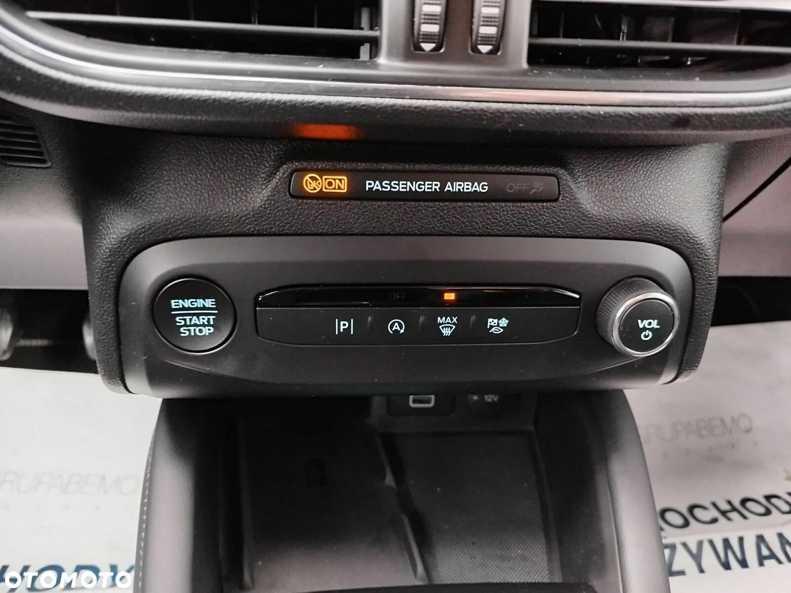 Ford Focus 1.0 EcoBoost Titanium X - 23
