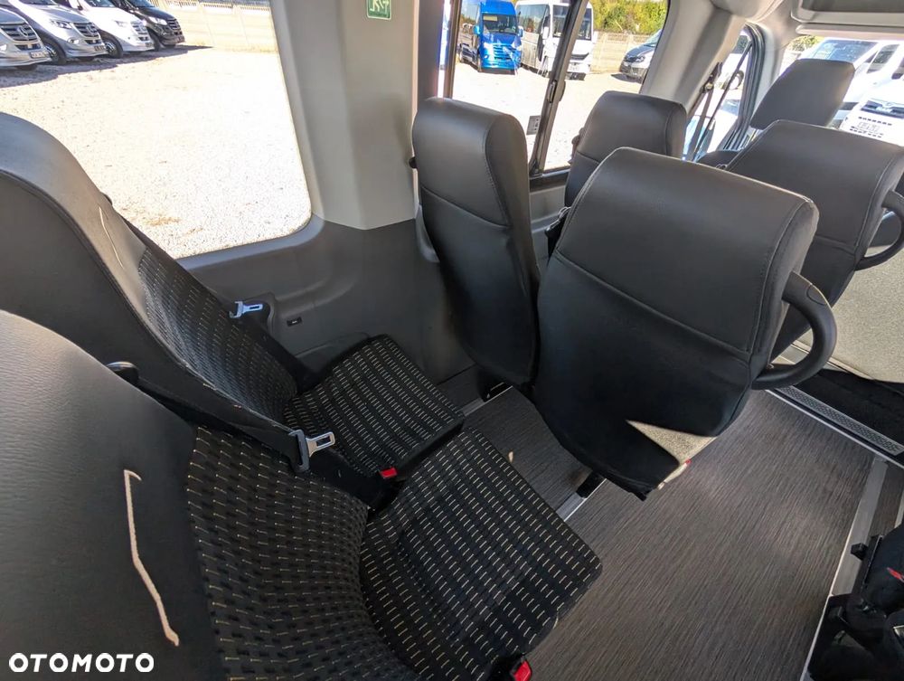 Ford Transit - 24