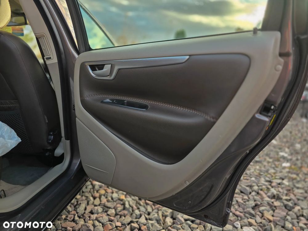 Volvo XC 70 2.5T AWD Summum - 31