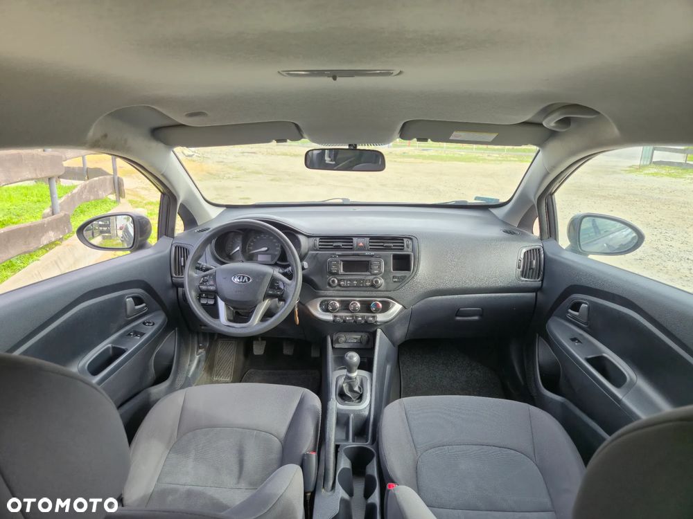 Kia Rio - 7