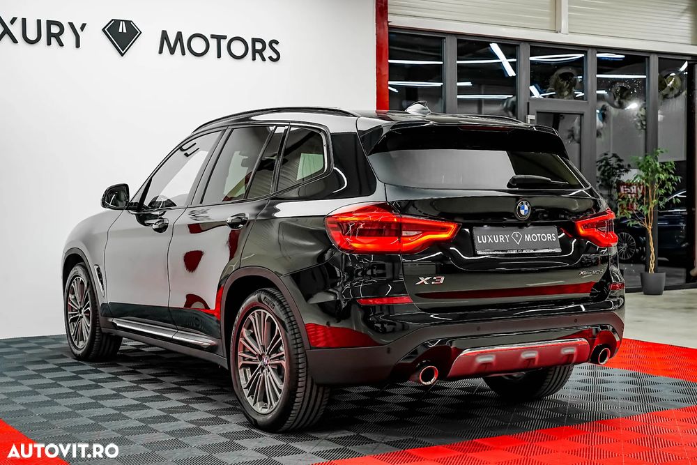 BMW X3 xDrive20d AT Luxury Line - 11