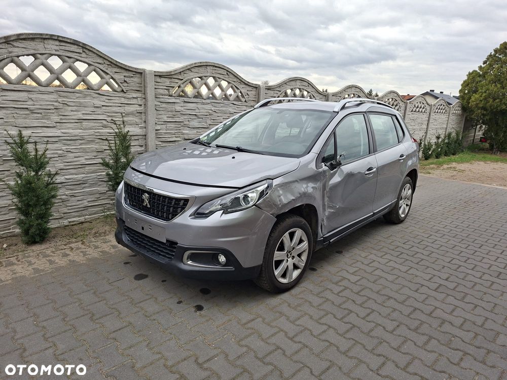 Peugeot 2008 BlueHDi 100 STOP & START Style - 3