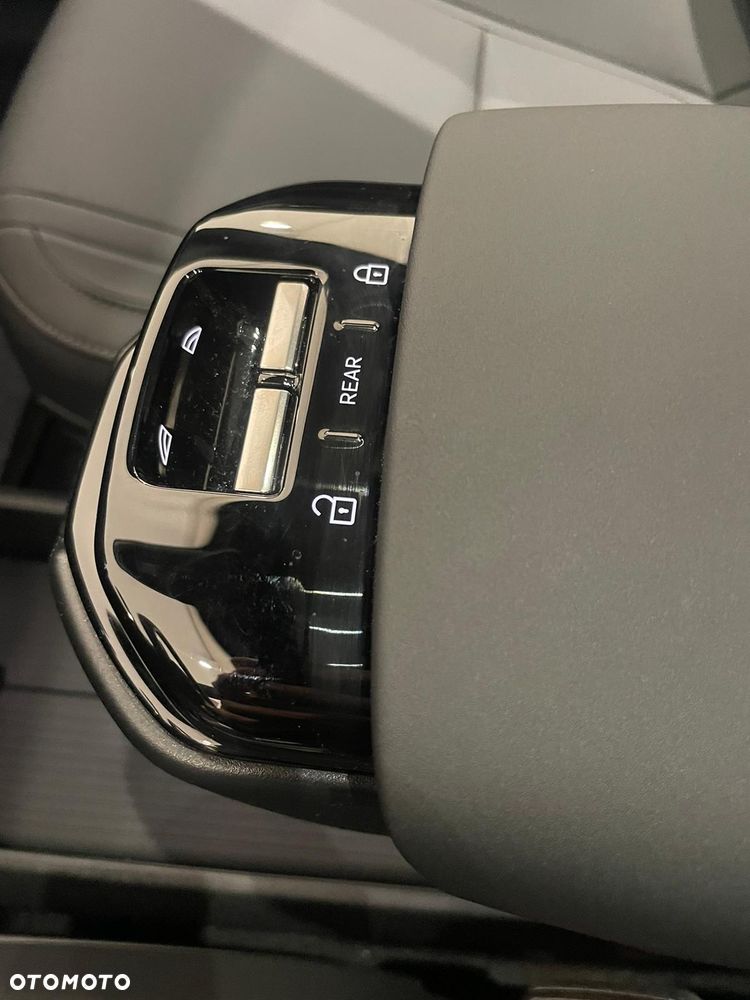 Volvo EX30 Twin Motor Performance AWD Ultra - 25