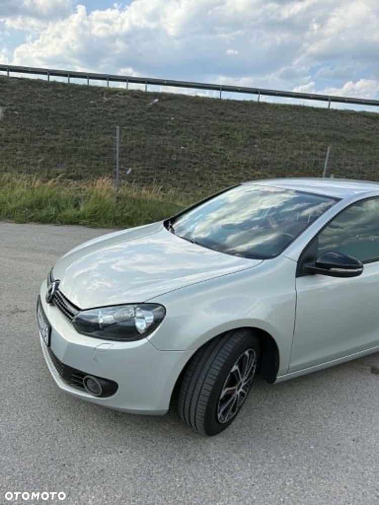 Volkswagen Golf - 2