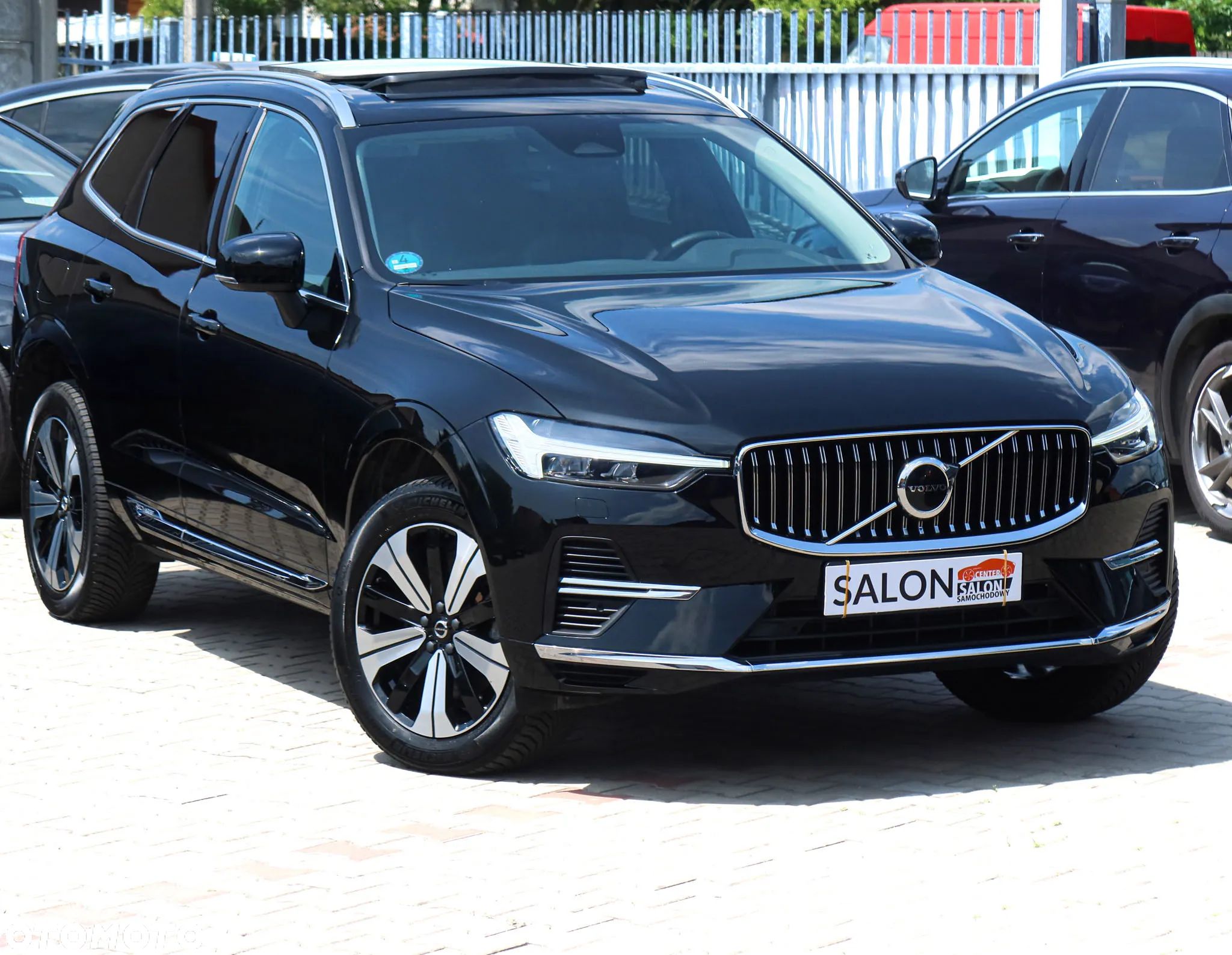 Volvo XC 60 T6 Plug-In Hybrid AWD Inscription - 1