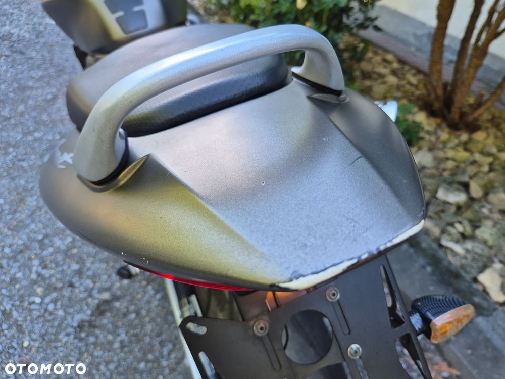 Honda Hornet - 27