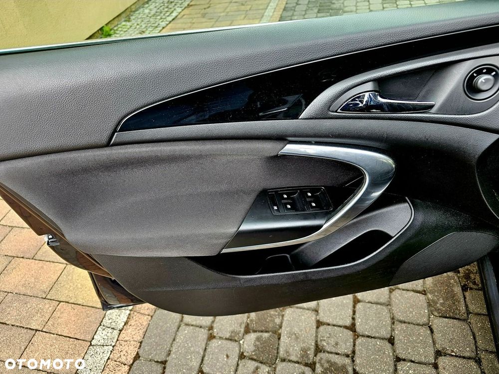 Opel Insignia - 10