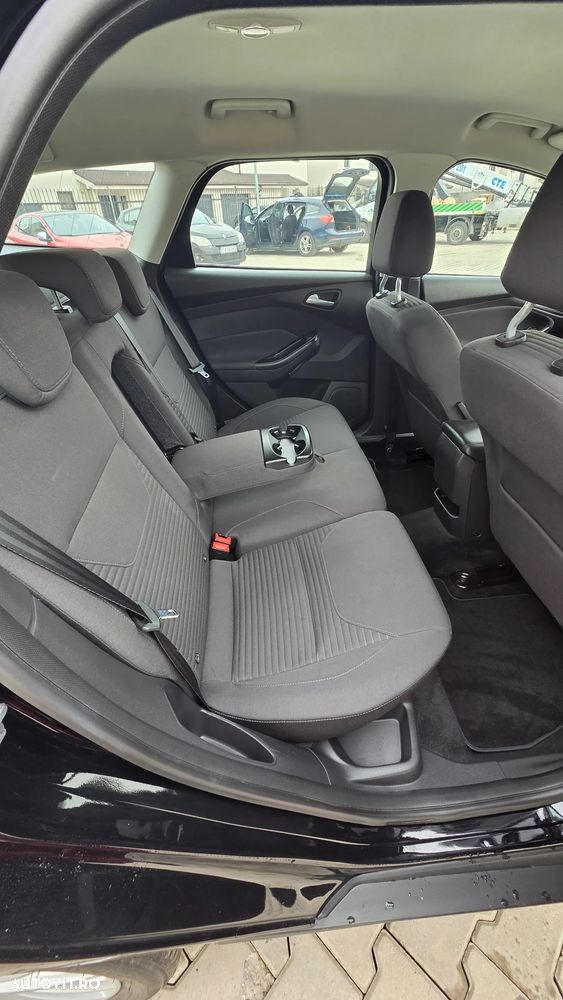 Ford Focus 1.5 EcoBlue Start-Stopp-System Aut. TITANIUM - 14