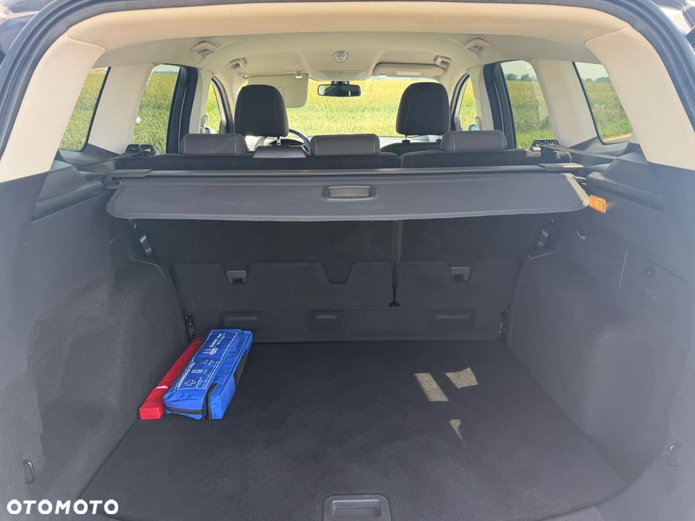 Ford Kuga - 13