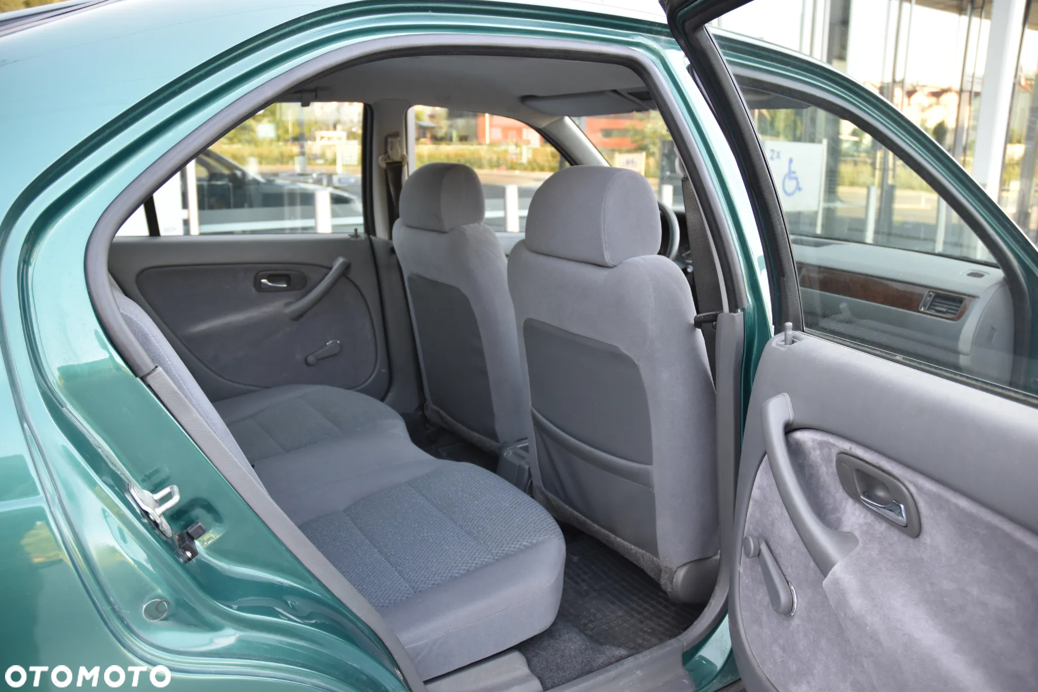 Honda Civic 1.4i - 17