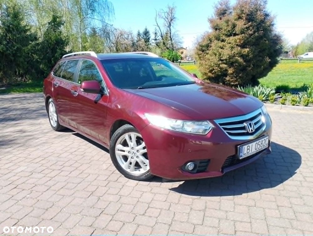 Honda Accord 2.0 Executive Nav - 1