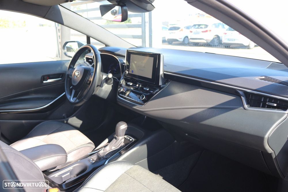 Toyota Corolla Touring Sports 1.8 Hybrid Comfort - 40