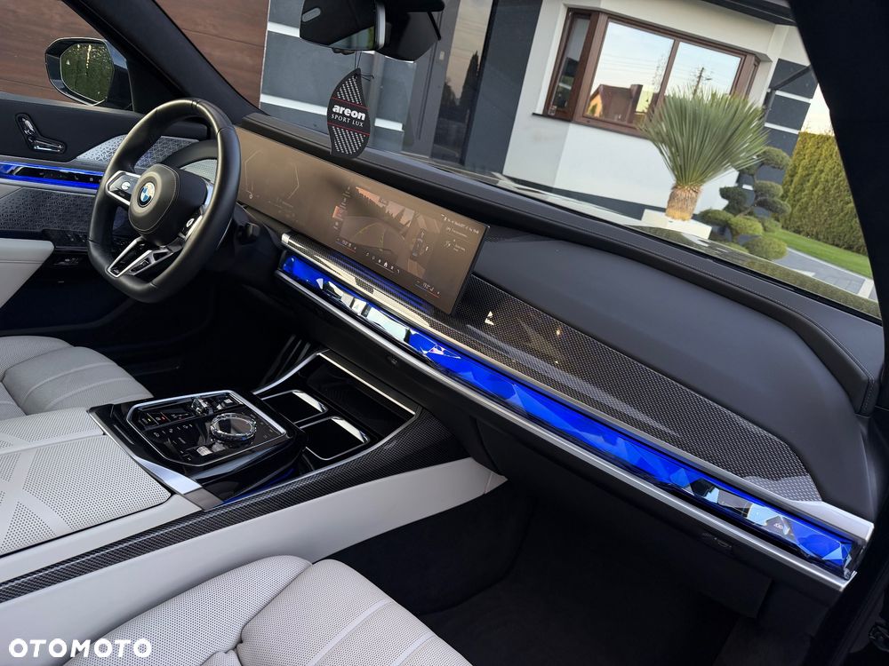 BMW Seria 7 740d xDrive - 19