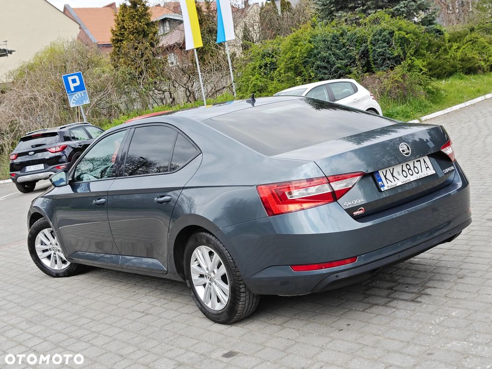 Skoda Superb 1.8 TSI Ambition - 39