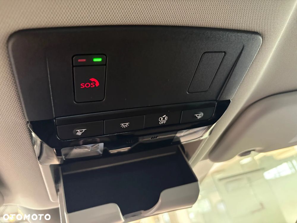 Nissan Qashqai 1.3 DIG-T mHEV N-Connecta Xtronic - 12