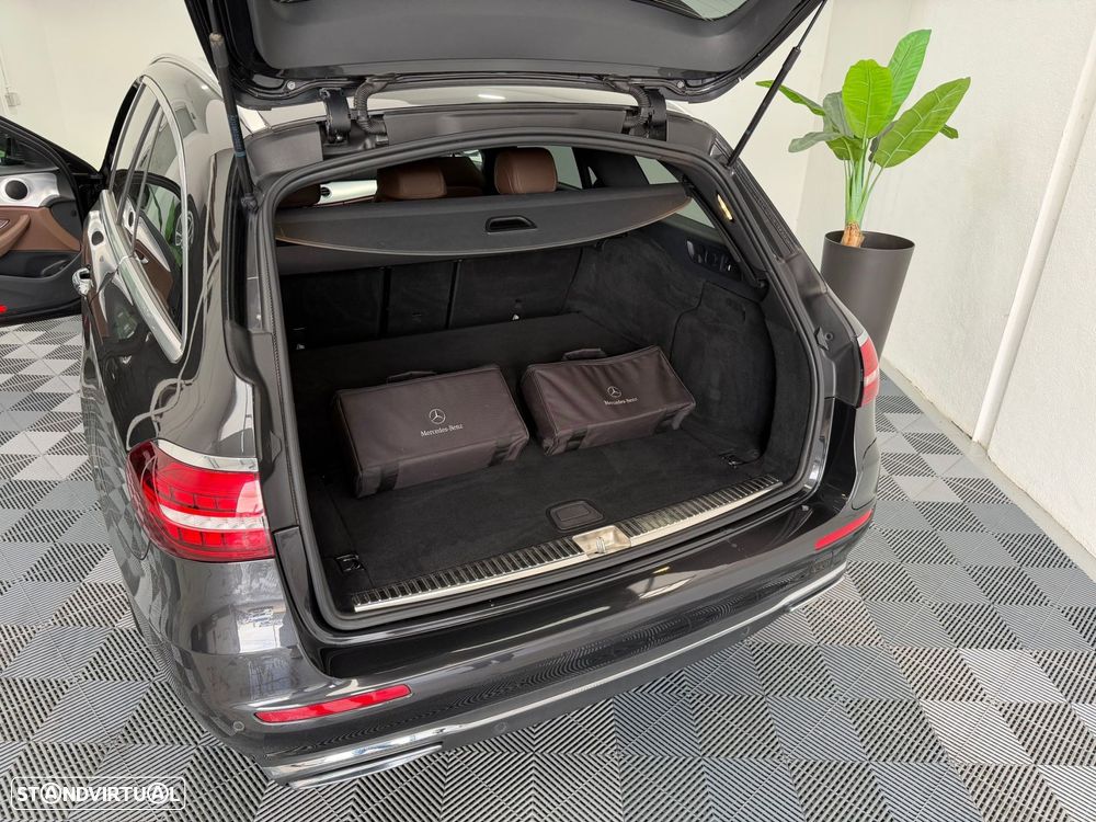 Mercedes-Benz E 300 de Avantgarde - 23