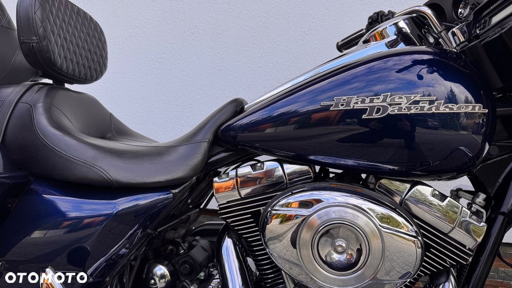 Harley-Davidson Touring Street Glide - 10