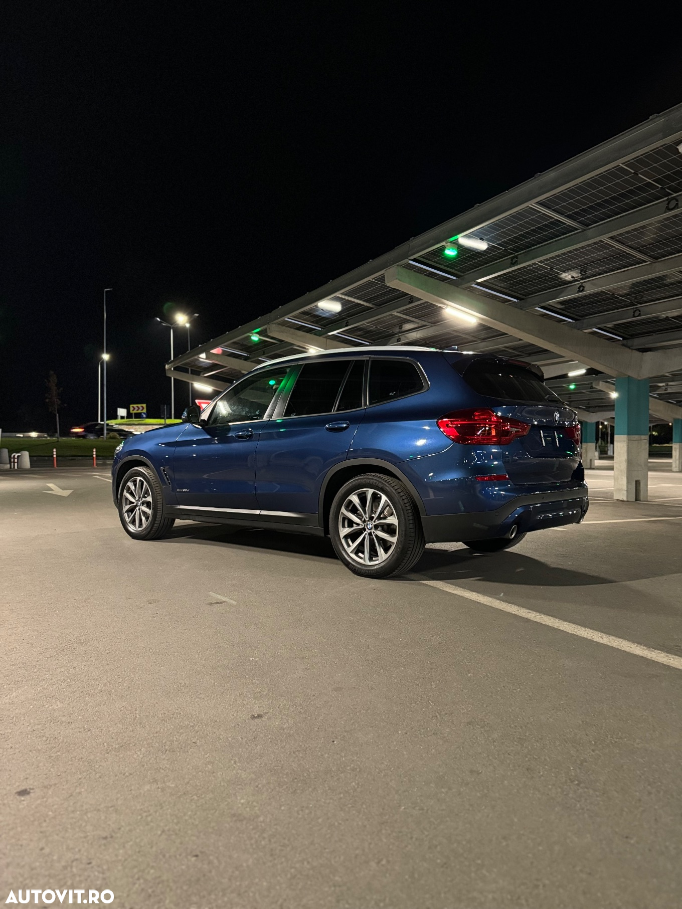 BMW X3 xDrive20d AT Luxury Line - 4