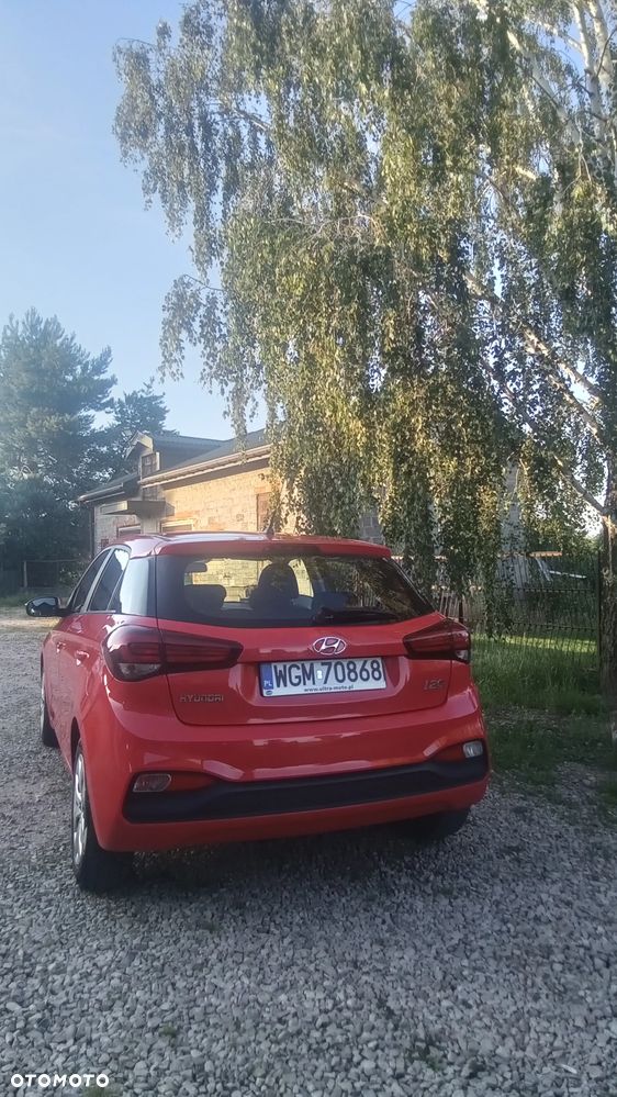Hyundai i20 - 17
