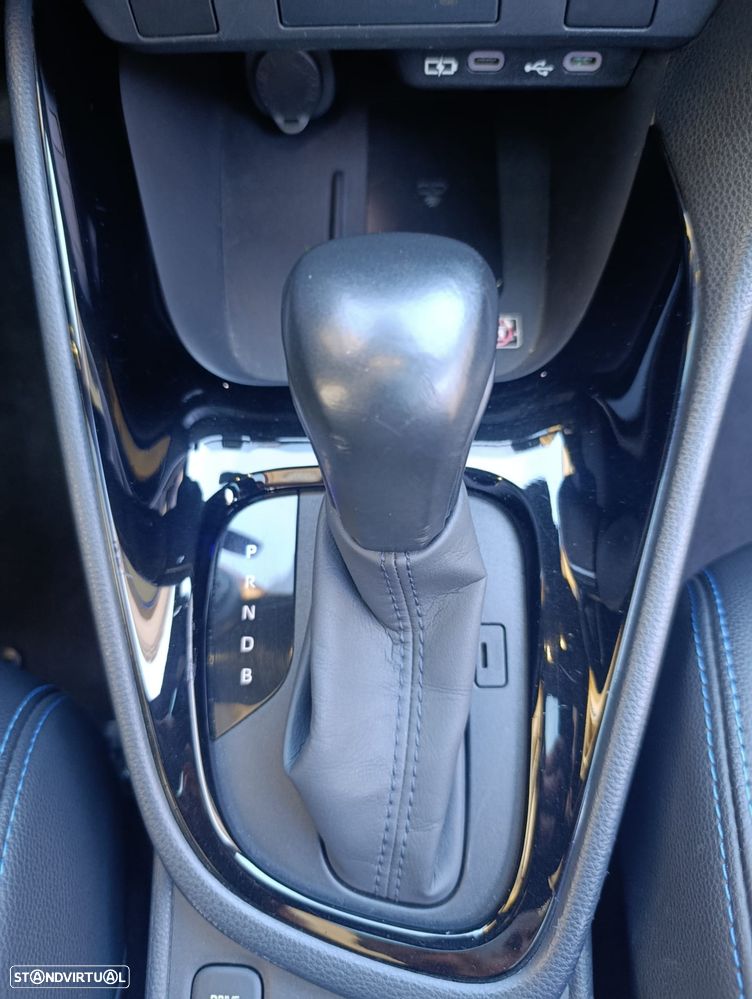 Toyota Yaris 1.5 HDF Premier Edition - 9