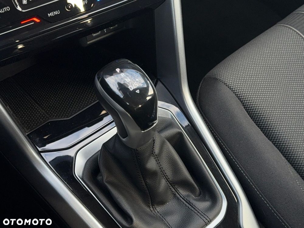 Volkswagen T-Roc - 29