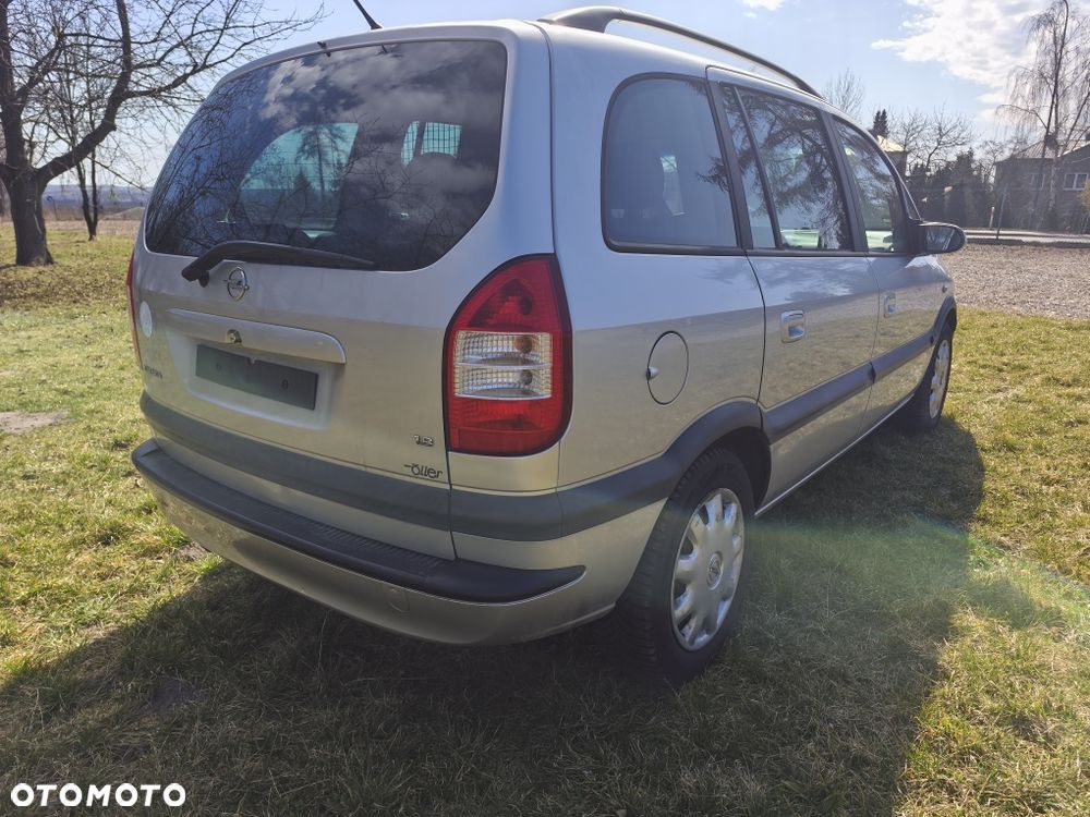 Opel Zafira - 3