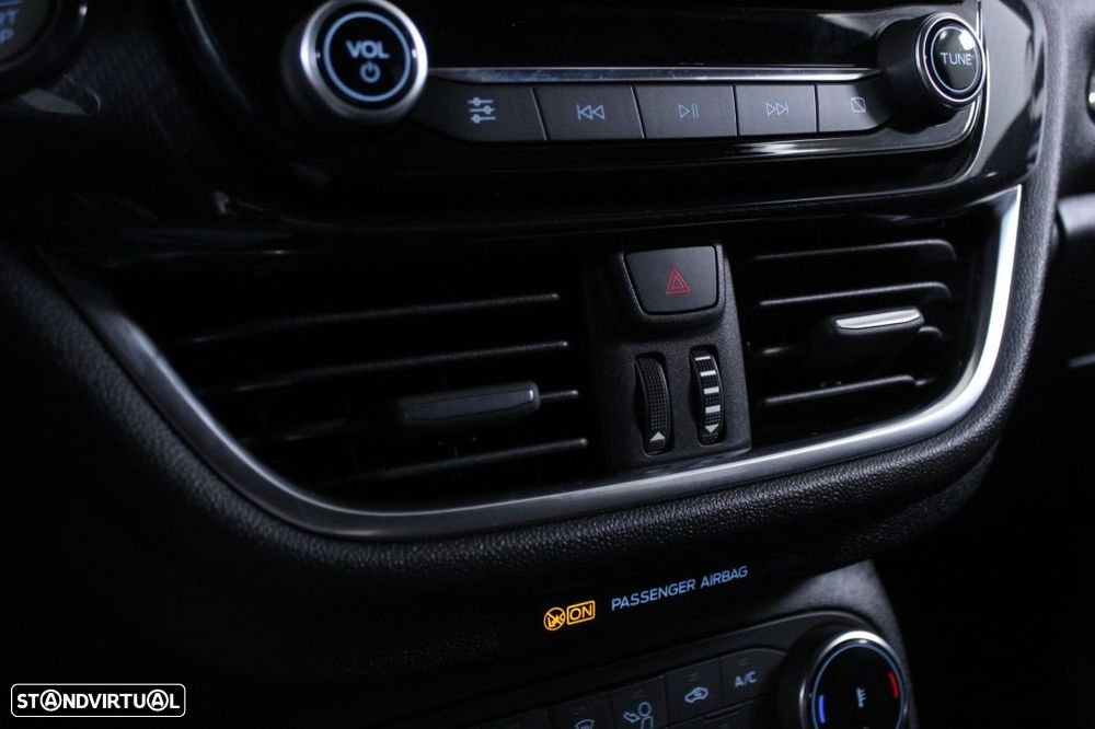 Ford Fiesta 1.0 EcoBoost ST-Line - 30