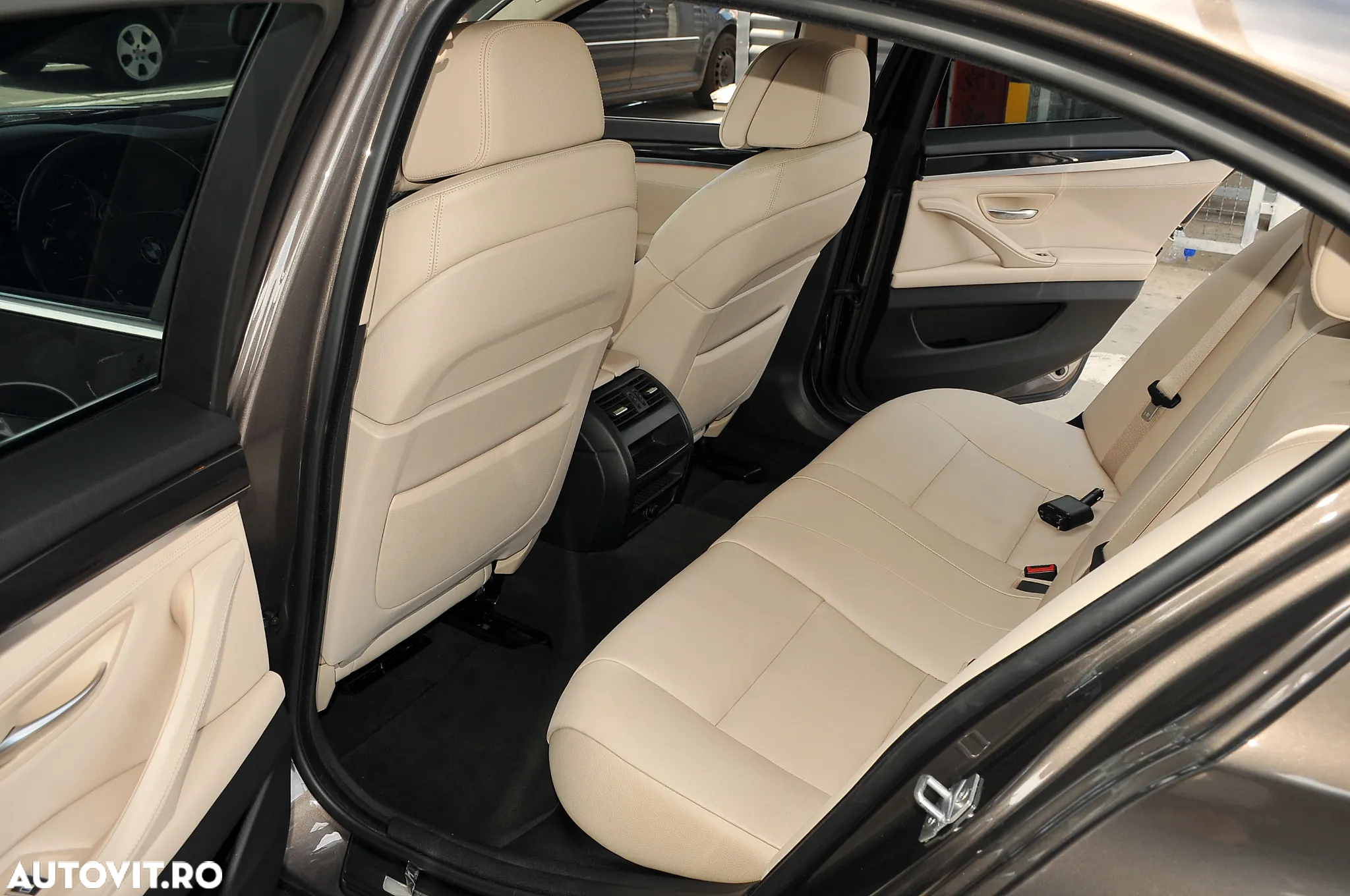BMW Seria 5 535d Aut. - 6