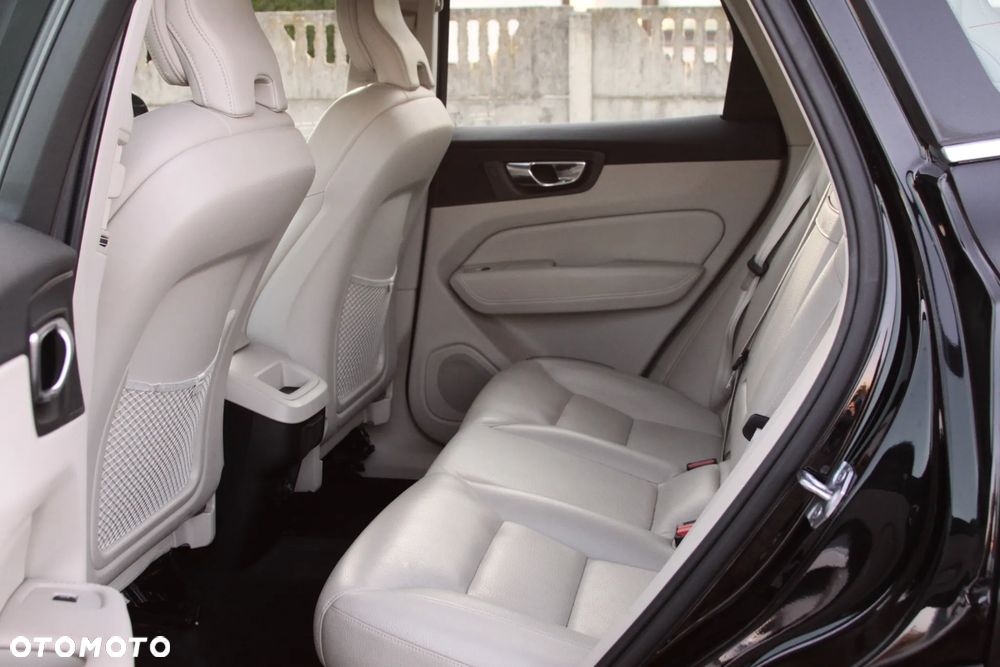 Volvo XC 60 D4 Geartronic Inscription - 19