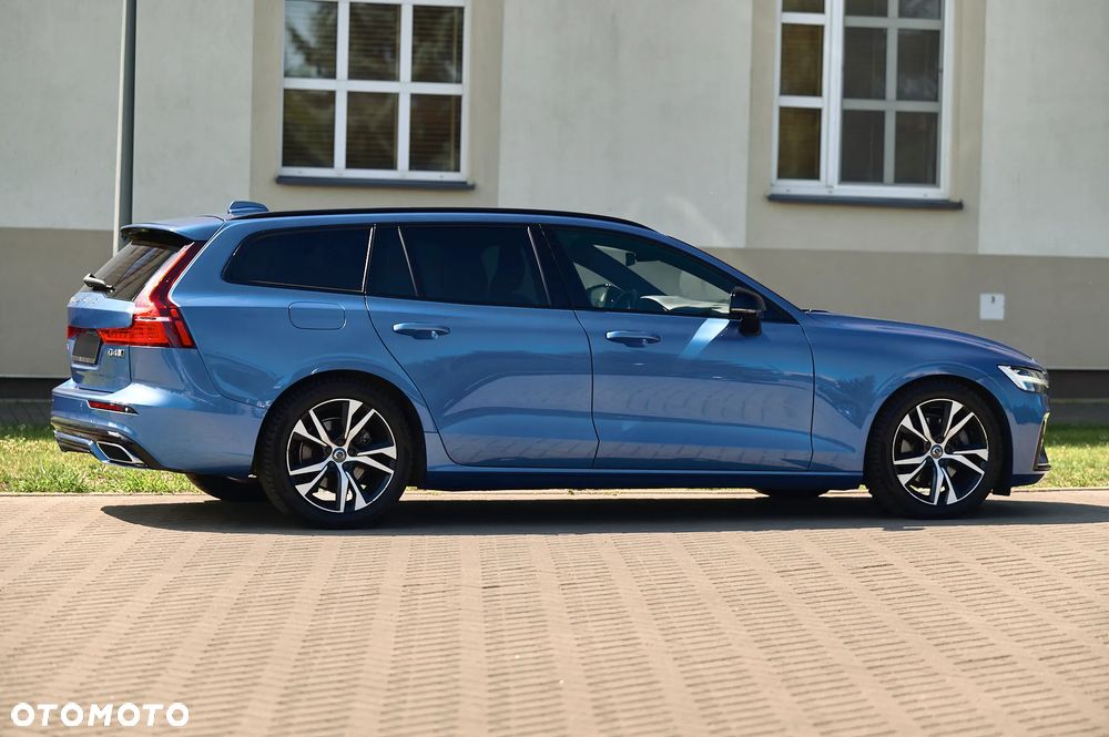 Volvo V60 D4 AWD Geartronic R-Design - 19