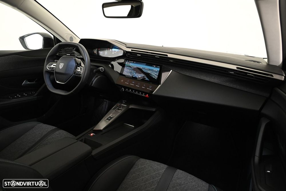 Peugeot 408 1.2 PureTech Allure Pack EAT8 - 18