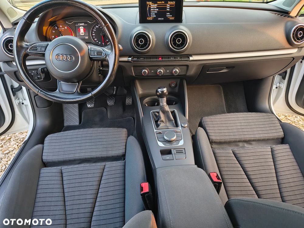 Audi A3 Sportback 1.4 TFSI CoD Sport - 22
