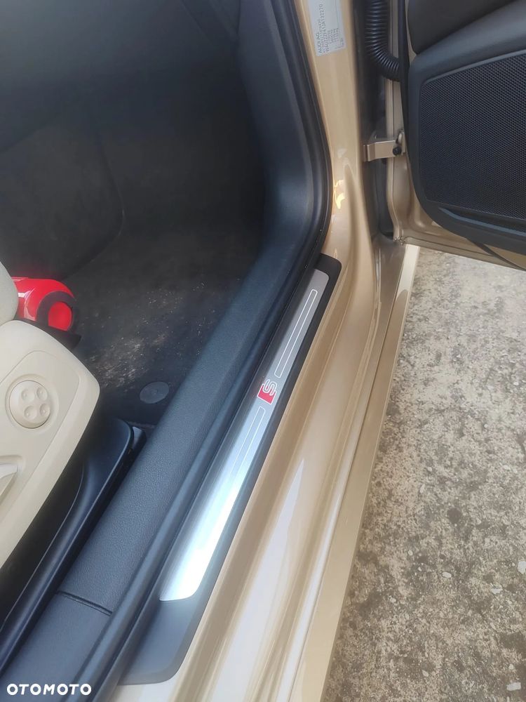 Audi A4 Limousine 2.0 TFSI Quattro S tronic - 25