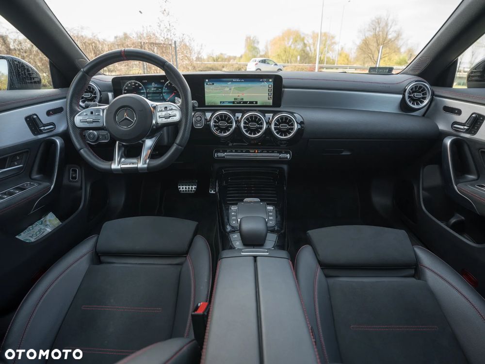 Mercedes-Benz CLA AMG 35 mHEV 4-Matic 8G-DCT - 35