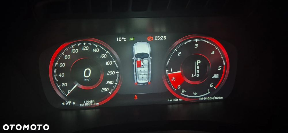 Volvo XC 90 D5 AWD R-Design 7os - 16