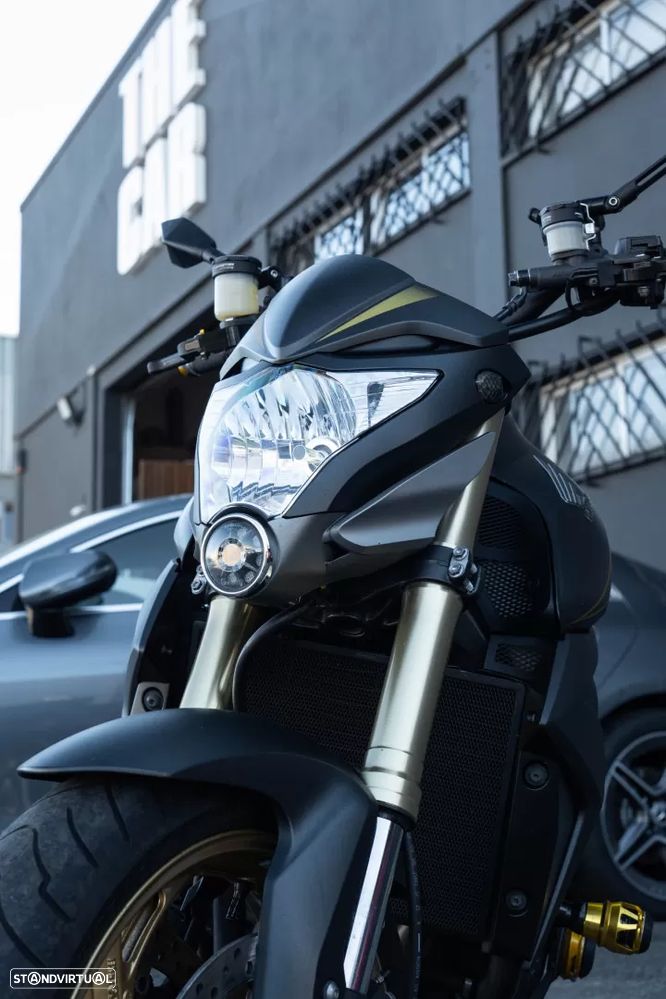 Honda CB CB1000R - 11