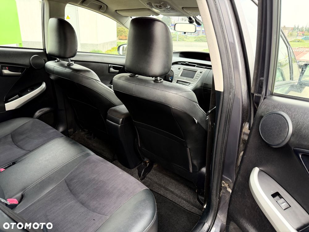 Toyota Prius 1.8 HSD Premium - 20