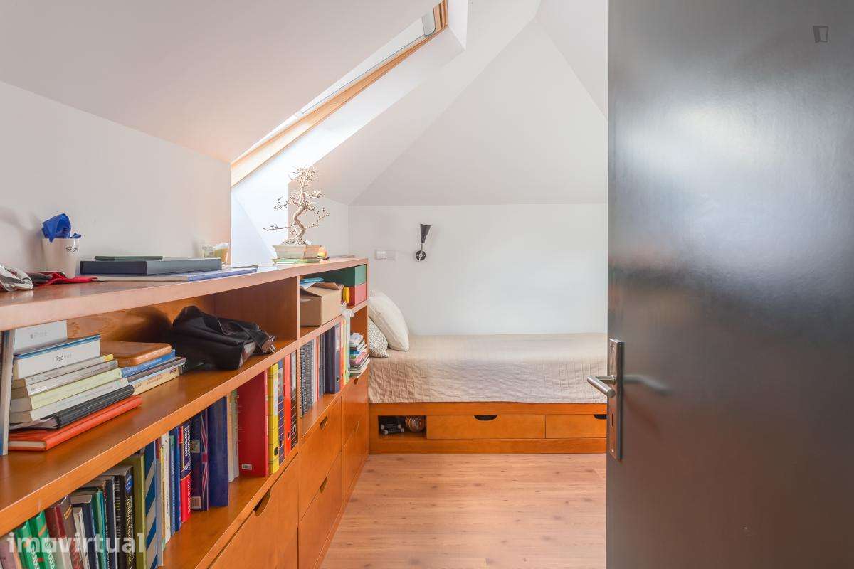Quarto - localizado em Paranhos Porto - Grande imagem: 2/29