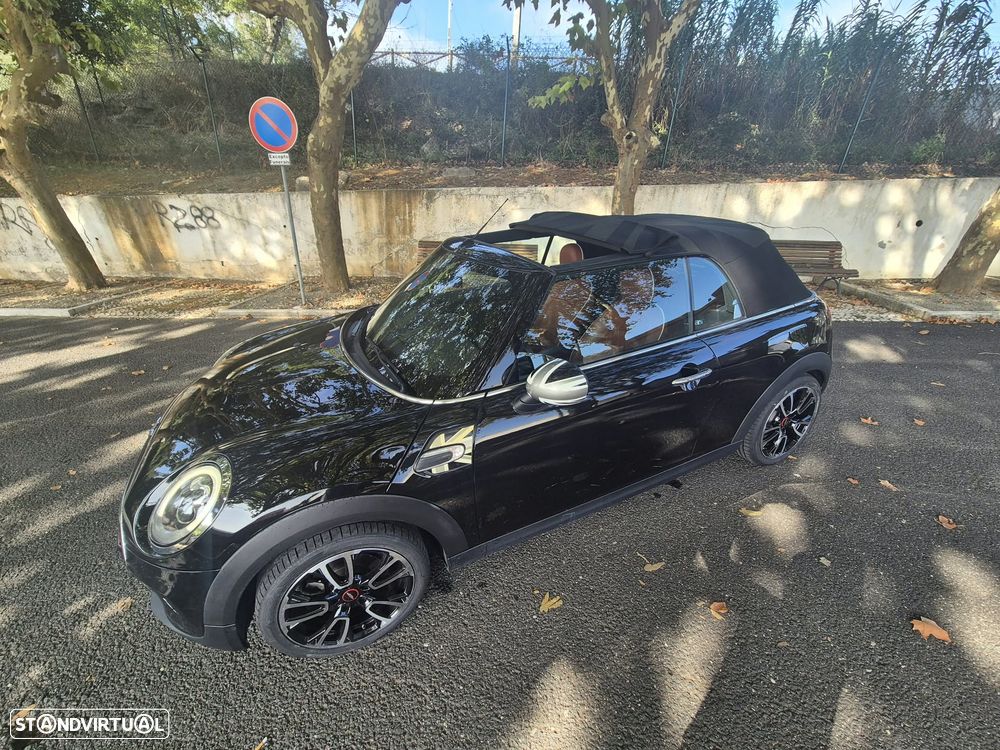 MINI Cabrio Cooper Auto. Essential - 28