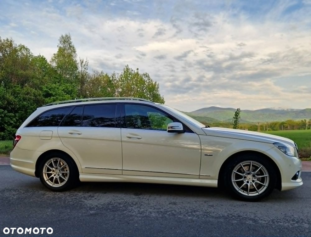 Mercedes-Benz Klasa C 200 7G-TRONIC Avantgarde Edition - 23