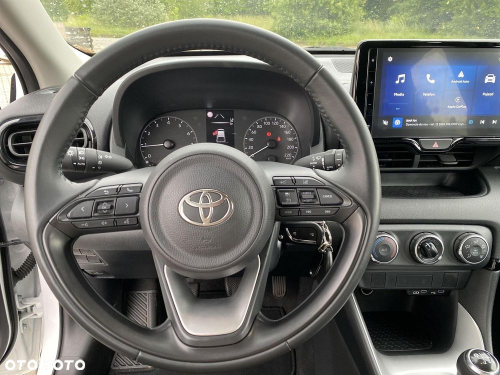 Toyota Yaris 1.5 Comfort - 18