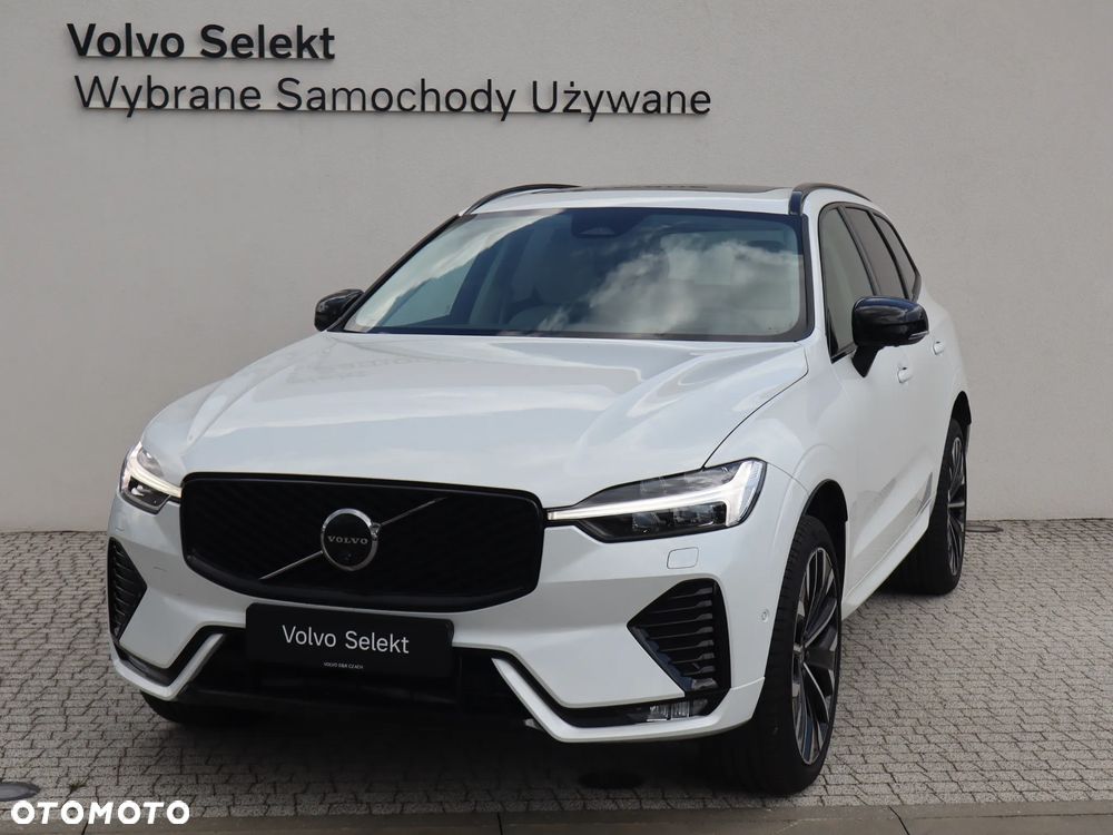 Volvo XC 60 B5 B AWD Ultra Dark - 4