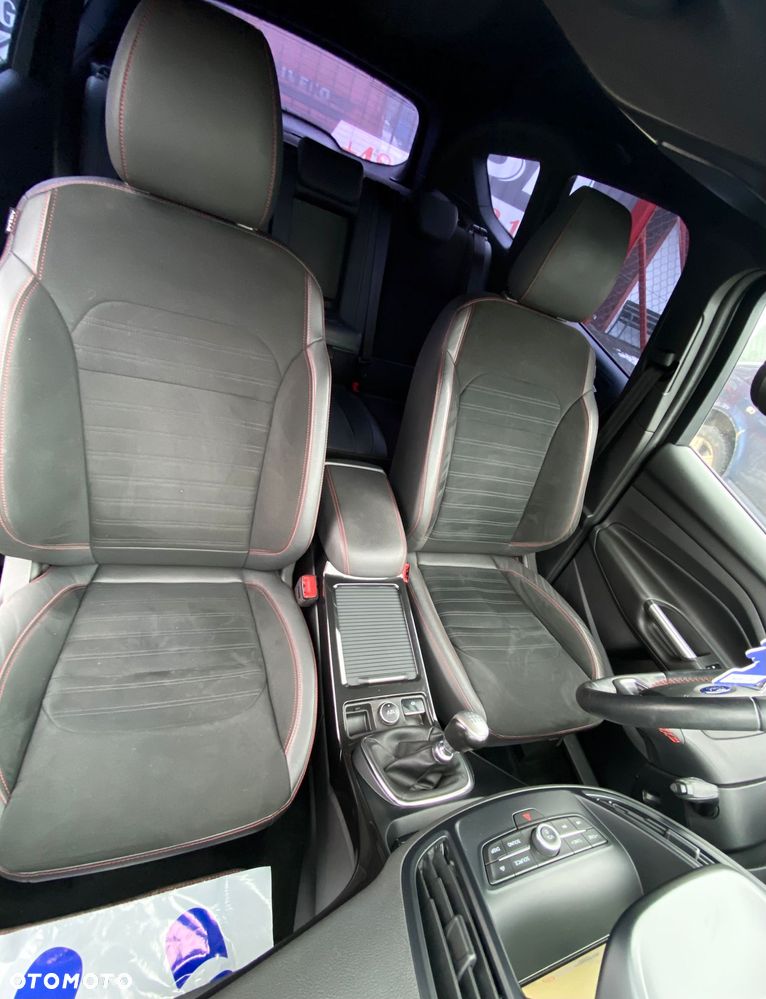 Ford Kuga 2.0 TDCi 4x4 ST-Line - 13