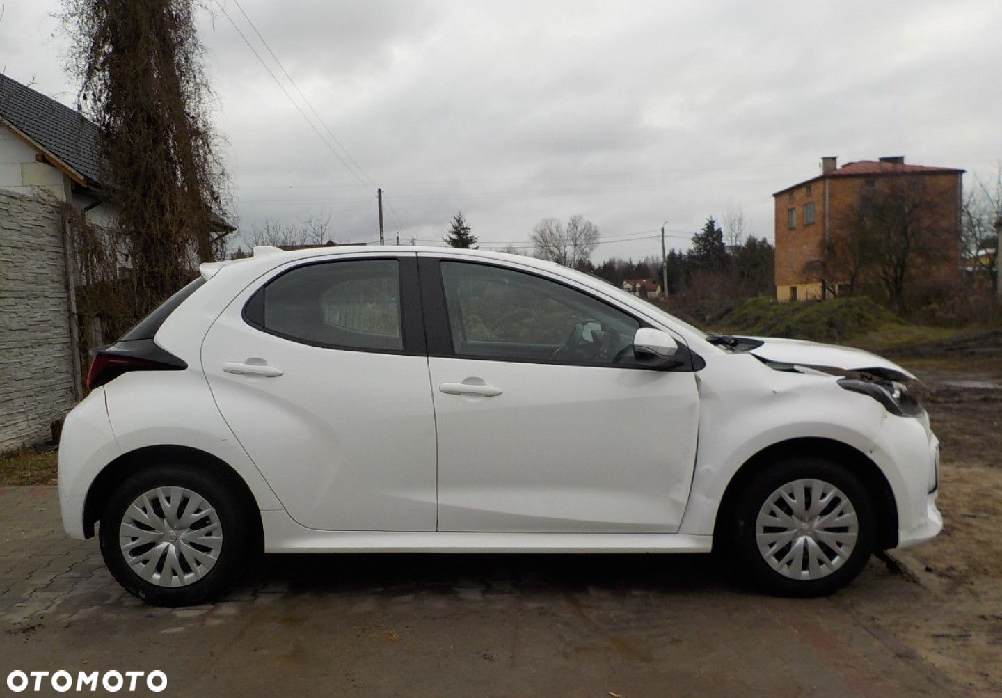 Toyota Yaris - 16