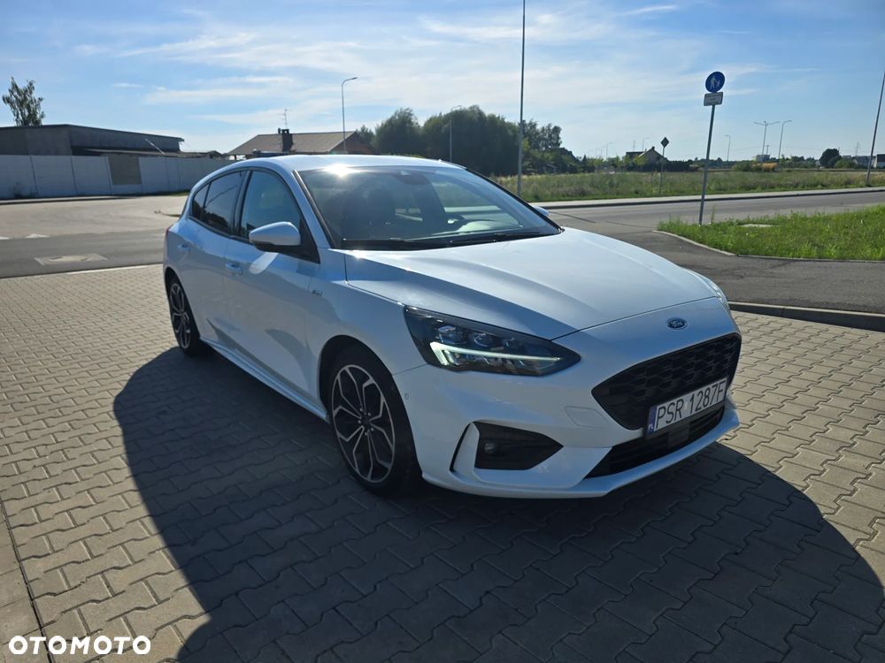 Ford Focus 1.5 EcoBoost ST-Line - 1