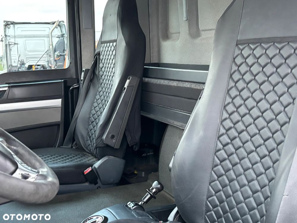 MAN TGS 18.320 2010 rok do przewozu zwierząt , do żywca, do bydła ,zabudowa FINKL z przegordami i wentylatorami , rampa hydrauliczna , z Niemiec - 18