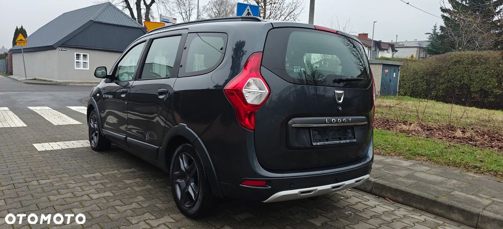 Dacia Lodgy dCi 110 Stepway Celebration - 3