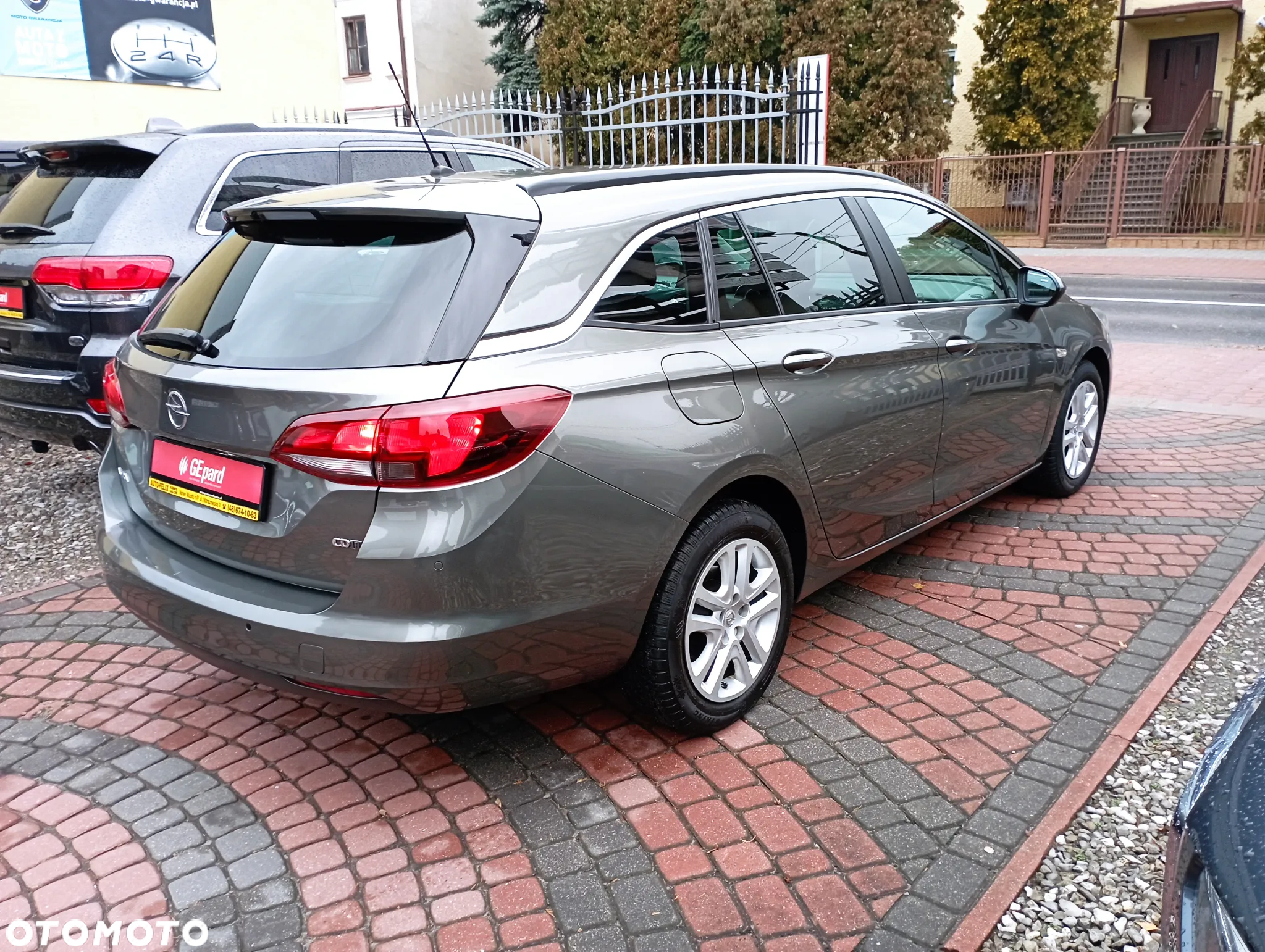 Opel Astra V 1.6 CDTI Enjoy - 4