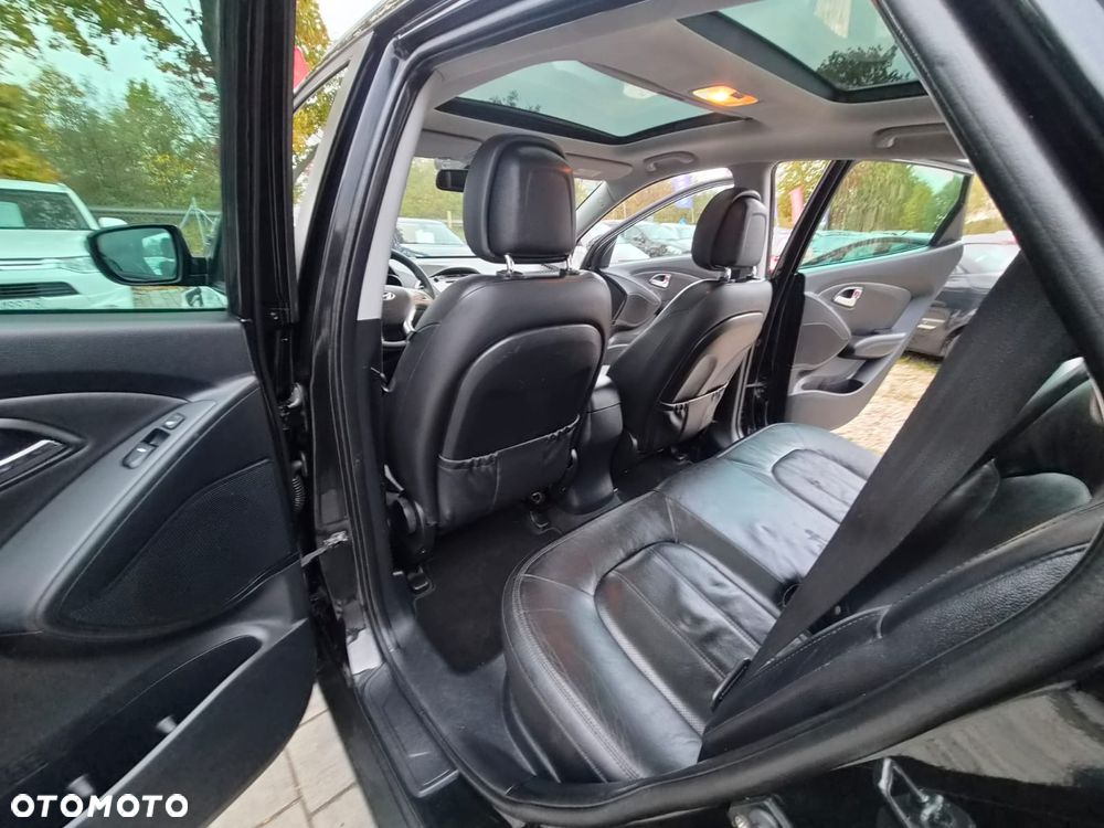 Hyundai ix35 2.0 4WD Premium - 21
