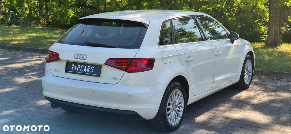 Audi A3 Sportback 1.6 TDI Attraction - 13